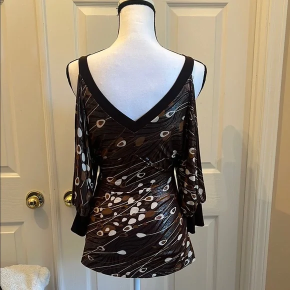 Brown Patterned Women's Top - Picture 3 of 6